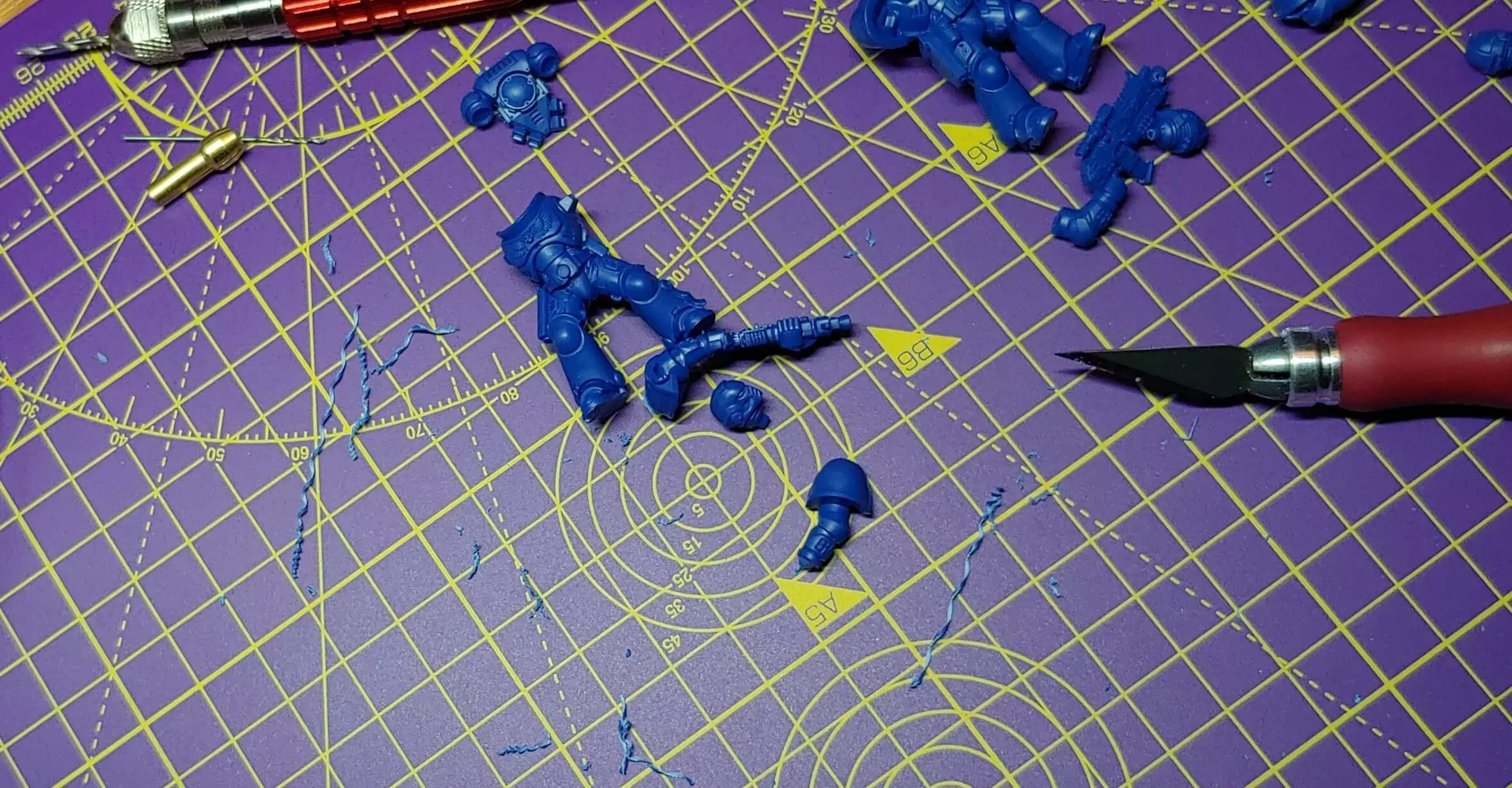How do I remove plastic glue from my models? : r/Warhammer